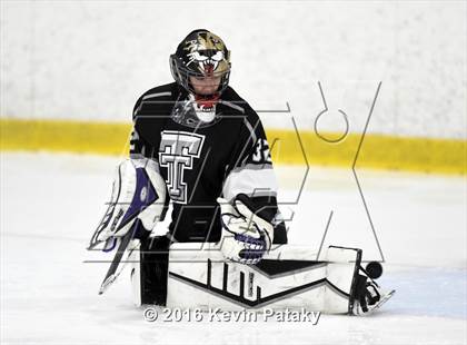 Thumbnail 1 in Tri-Town @ Lyman Hall/Haddam-Killingworth/Coginchaug (CIAC D3 1st Round) photogallery.
