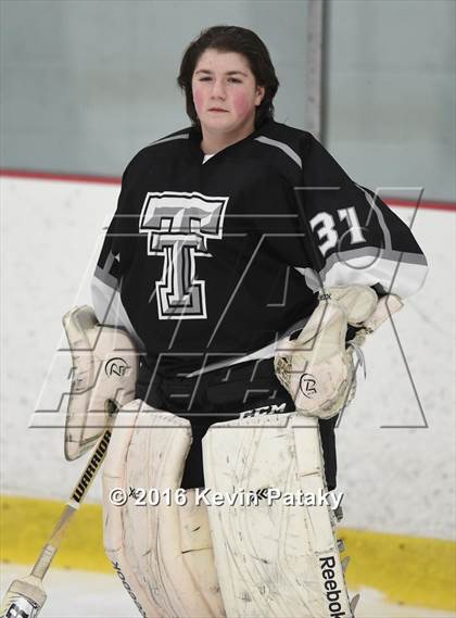 Thumbnail 3 in Tri-Town @ Lyman Hall/Haddam-Killingworth/Coginchaug (CIAC D3 1st Round) photogallery.