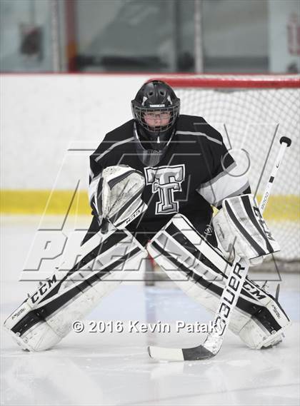 Thumbnail 3 in Tri-Town @ Lyman Hall/Haddam-Killingworth/Coginchaug (CIAC D3 1st Round) photogallery.