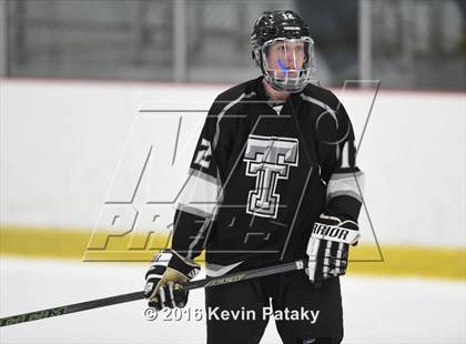 Thumbnail 2 in Tri-Town @ Lyman Hall/Haddam-Killingworth/Coginchaug (CIAC D3 1st Round) photogallery.