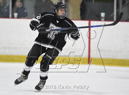 Thumbnail 3 in Tri-Town @ Lyman Hall/Haddam-Killingworth/Coginchaug (CIAC D3 1st Round) photogallery.