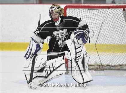 Thumbnail 3 in Tri-Town @ Lyman Hall/Haddam-Killingworth/Coginchaug (CIAC D3 1st Round) photogallery.
