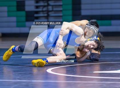 Thumbnail 1 in Stadium @ Kentwood photogallery.