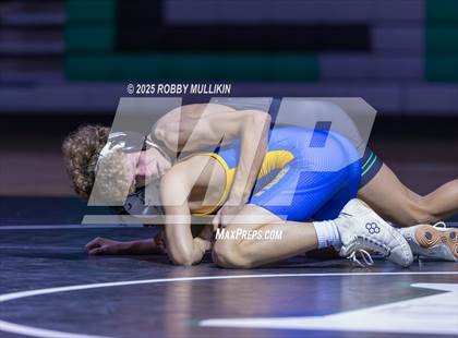 Thumbnail 1 in Stadium @ Kentwood photogallery.