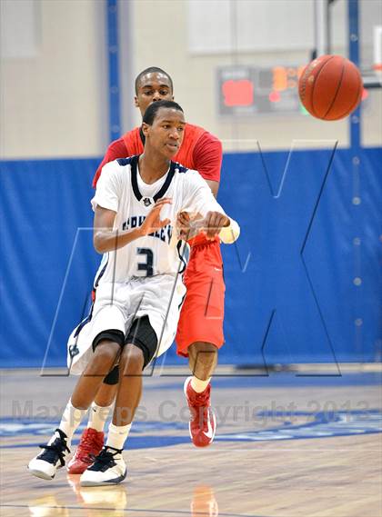Thumbnail 2 in Lake Highland Prep @ Berkeley Prep (Berkely Basketball Invitational) photogallery.