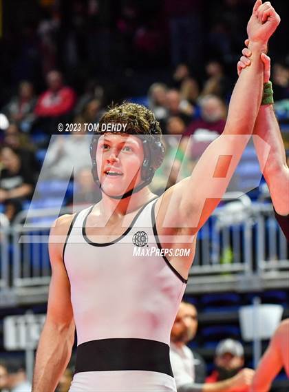 Thumbnail 1 in UIL 5A/6A State Championships - Session 2 photogallery.