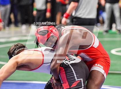 Thumbnail 3 in UIL 5A/6A State Championships - Session 2 photogallery.