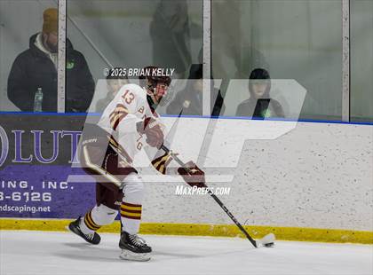 Thumbnail 2 in Catholic Memorial vs Boston College High (Catholic Conference Showcase) photogallery.