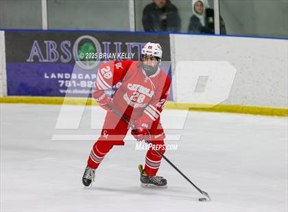 Thumbnail 2 in Catholic Memorial vs Boston College High (Catholic Conference Showcase) photogallery.