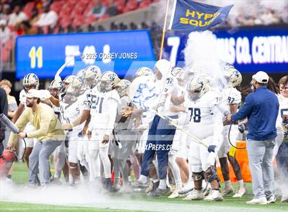 Thumbnail 1 in Thomas County Central vs Gainesville (GHSA AAAAA Championship) photogallery.