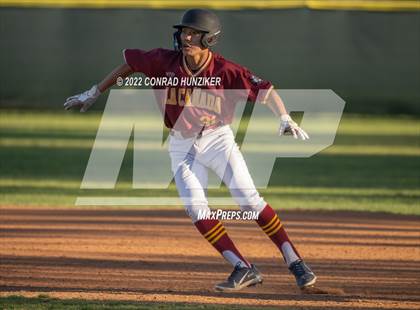 Thumbnail 1 in Temple City @ La Canada photogallery.