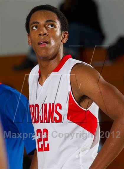 Thumbnail 1 in Lincoln vs. St. Joseph Notre Dame (Bruin Shootout) photogallery.
