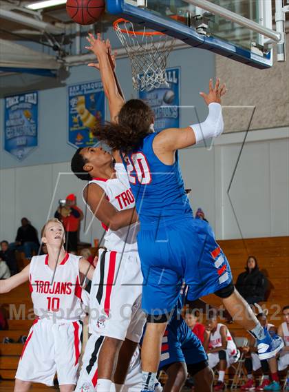 Thumbnail 1 in Lincoln vs. St. Joseph Notre Dame (Bruin Shootout) photogallery.
