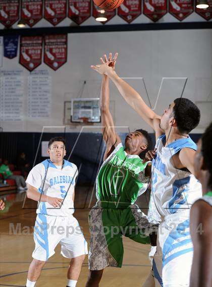 Thumbnail 1 in Salesian vs. Dorsey  (Lancers Hoops Classic Showcase) photogallery.