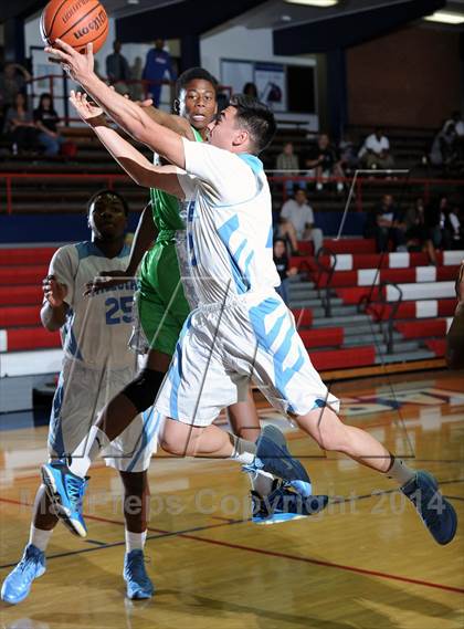 Thumbnail 1 in Salesian vs. Dorsey  (Lancers Hoops Classic Showcase) photogallery.
