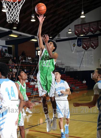 Thumbnail 3 in Salesian vs. Dorsey  (Lancers Hoops Classic Showcase) photogallery.