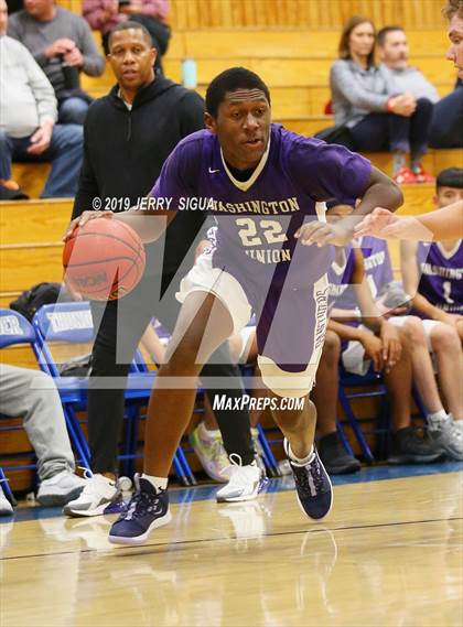 Thumbnail 3 in Roseville vs. Washington Union (NorCal Tip Off) photogallery.