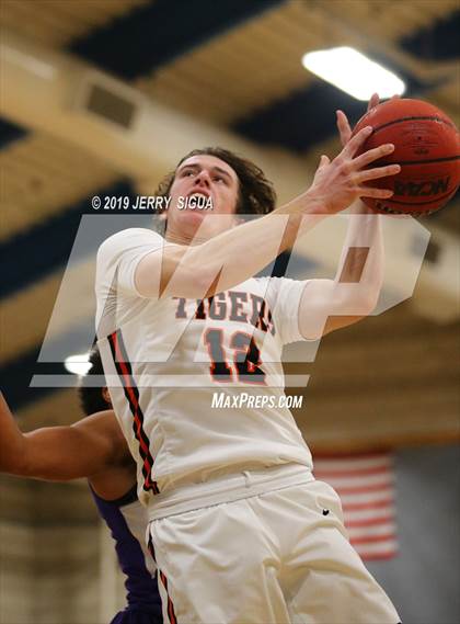 Thumbnail 3 in Roseville vs. Washington Union (NorCal Tip Off) photogallery.