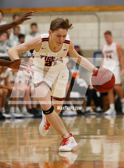 Thumbnail 2 in Roseville vs. Washington Union (NorCal Tip Off) photogallery.