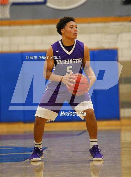 Thumbnail 3 in Roseville vs. Washington Union (NorCal Tip Off) photogallery.