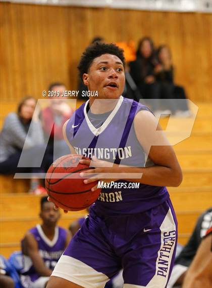 Thumbnail 1 in Roseville vs. Washington Union (NorCal Tip Off) photogallery.