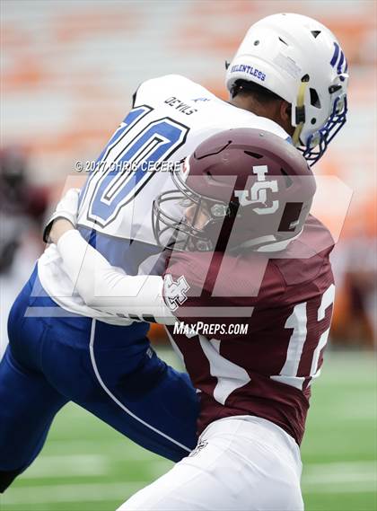 Thumbnail 2 in Johnson City vs. Batavia (Kickoff Classic) photogallery.