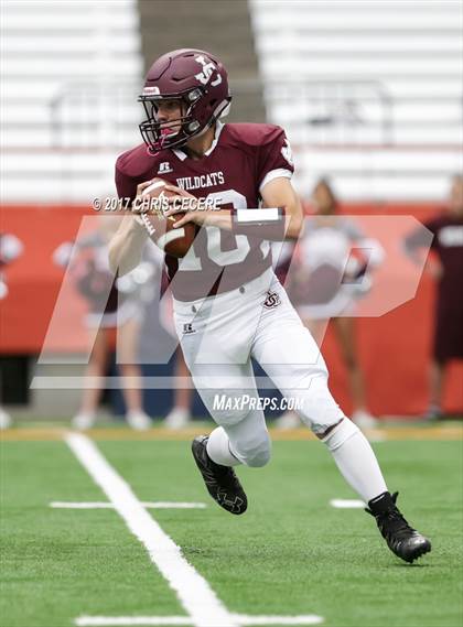 Thumbnail 2 in Johnson City vs. Batavia (Kickoff Classic) photogallery.