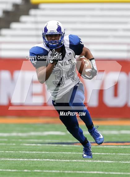 Thumbnail 3 in Johnson City vs. Batavia (Kickoff Classic) photogallery.