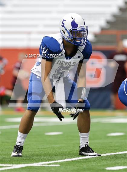 Thumbnail 3 in Johnson City vs. Batavia (Kickoff Classic) photogallery.