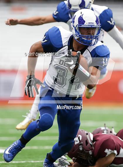Thumbnail 3 in Johnson City vs. Batavia (Kickoff Classic) photogallery.