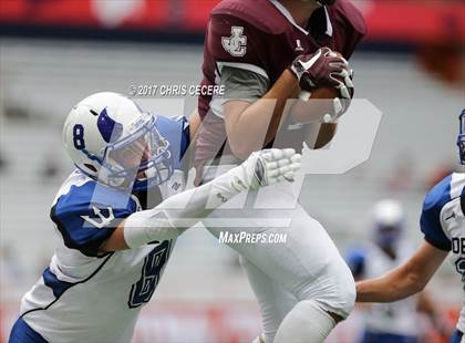 Thumbnail 3 in Johnson City vs. Batavia (Kickoff Classic) photogallery.