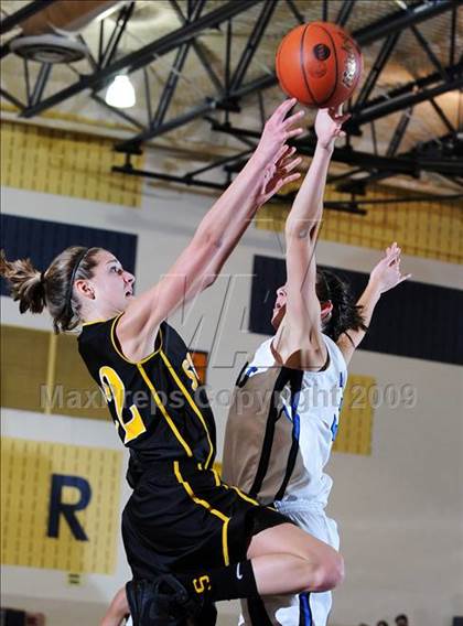 Thumbnail 1 in Solanco vs. Lampeter-Strasburg photogallery.