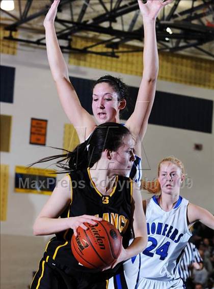 Thumbnail 3 in Solanco vs. Lampeter-Strasburg photogallery.