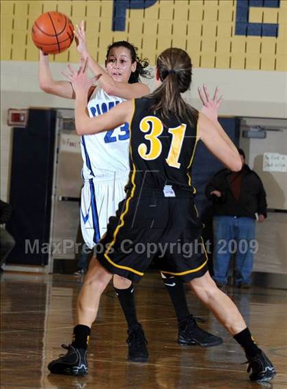 Thumbnail 2 in Solanco vs. Lampeter-Strasburg photogallery.