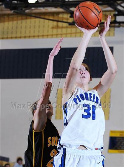 Thumbnail 2 in Solanco vs. Lampeter-Strasburg photogallery.