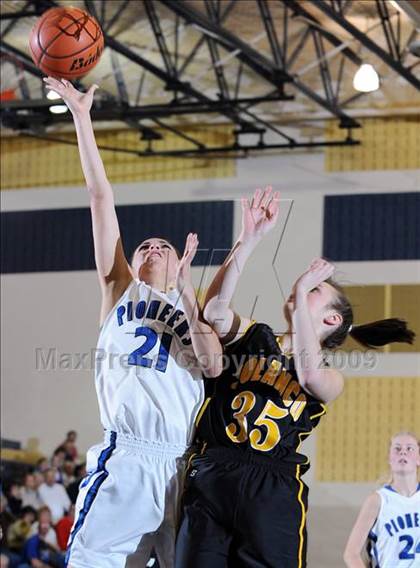 Thumbnail 3 in Solanco vs. Lampeter-Strasburg photogallery.