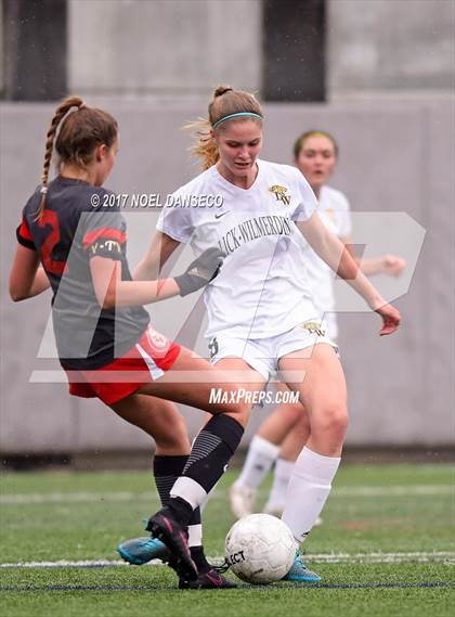 Thumbnail 2 in Lick-Wilmerding vs Marin Academy photogallery.