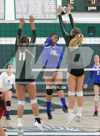 Thumbnail 1 in Templeton @ Lompoc photogallery.
