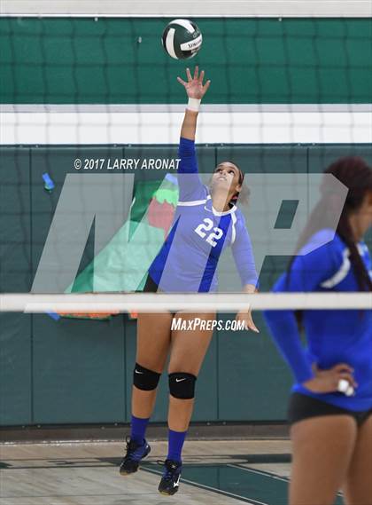 Thumbnail 1 in Templeton @ Lompoc photogallery.