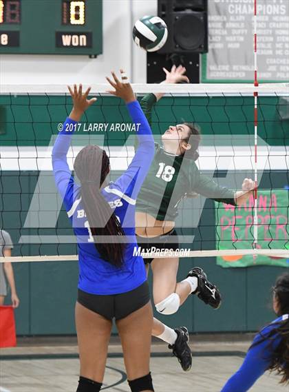 Thumbnail 1 in Templeton @ Lompoc photogallery.