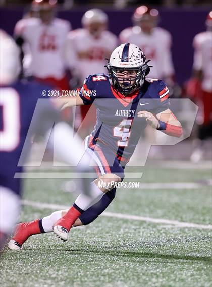 Thumbnail 1 in Aubrey vs. Sweetwater (UIL 4A Area Playoff) photogallery.