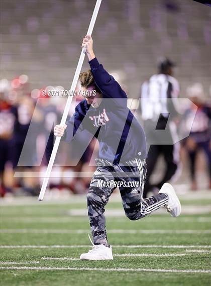 Thumbnail 2 in Aubrey vs. Sweetwater (UIL 4A Area Playoff) photogallery.