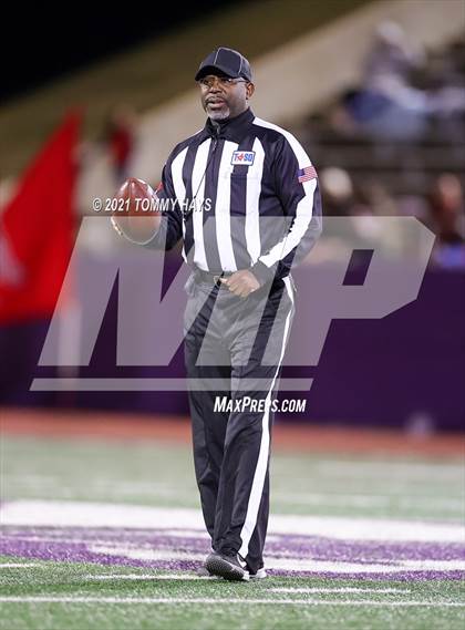 Thumbnail 1 in Aubrey vs. Sweetwater (UIL 4A Area Playoff) photogallery.