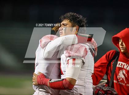 Thumbnail 1 in Aubrey vs. Sweetwater (UIL 4A Area Playoff) photogallery.
