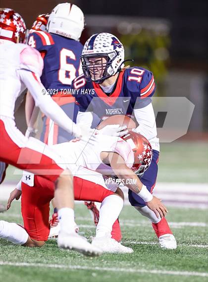 Thumbnail 2 in Aubrey vs. Sweetwater (UIL 4A Area Playoff) photogallery.