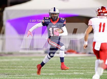 Thumbnail 2 in Aubrey vs. Sweetwater (UIL 4A Area Playoff) photogallery.