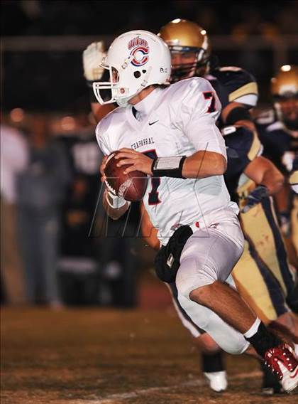 Thumbnail 2 in Mullen vs. Chaparral (CHSAA 5A Quarterfinal) photogallery.