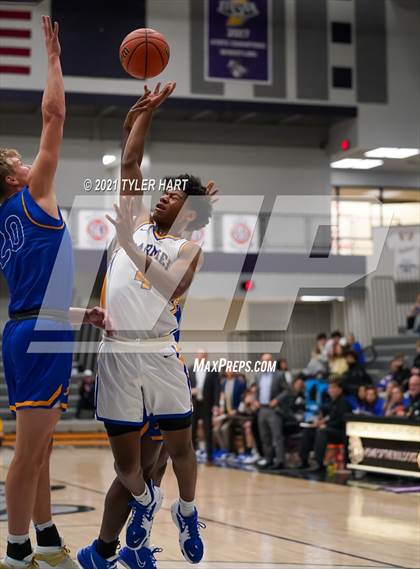 Thumbnail 3 in Homestead vs. Carmel (Sneakers for Santa Shootout) photogallery.