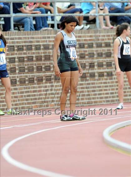 Thumbnail 3 in 117th Penn Relays (Girls 4x100m Small School Heats 25-37)  photogallery.
