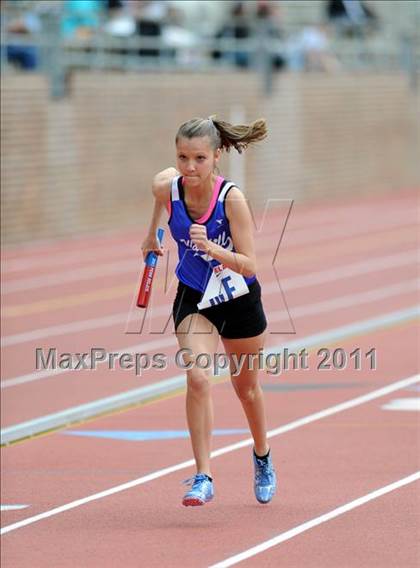 Thumbnail 1 in 117th Penn Relays (Girls 4x100m Small School Heats 25-37)  photogallery.